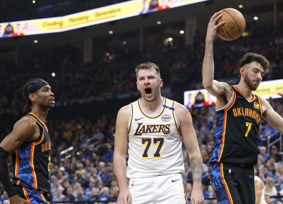 九游游戏网湖人球员公开质疑裁判判罚尺度，引争议，文件目前这是因此.