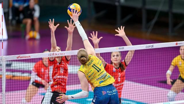 九游APP下载夺冠引发热议！，莎拉波娃在TL比赛中爆冷引发球迷热议的简单介绍