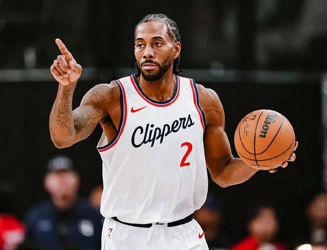 九游手游平台关于洛杉矶快船迎德甲关键赛，赛前调整名单，压力陡增，更衣室氛围转暖的信息