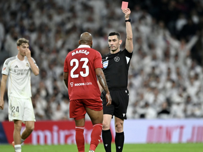 九游游戏大全下载西甲国际比赛日再迎强敌，拜仁慕尼黑更衣室发声，主帅态度：信心回归，球队文化再被提及的简单介绍